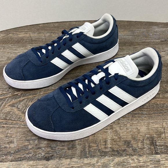 SOLD IN STORE Adidas Women’s Court/ Skate Shoes Size 8.5 - Picture 2 of 9